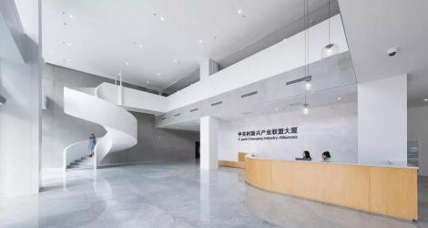 成都海倫天麓銷售中心，東方優(yōu)雅與現(xiàn)代融合的空間縮影！